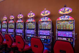 Building a multi-leg parlay bet slip across sportsbook, live tables, and esports